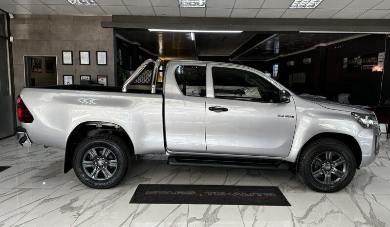 
								2021 TOYOTA HILUX 2.4 GD-6 RB RAIDER A/T P/U E/CAB full									