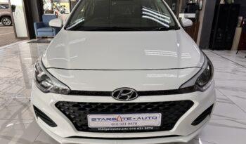 
									2021 HYUNDAI i20 1.2 FLUID full								