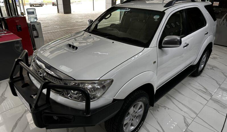 
								2010 TOYOTA FORTUNER 3.0D-4D R/B 4X4 full									