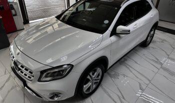 
									2019 MERCEDES-BENZ GLA 200 A/T full								