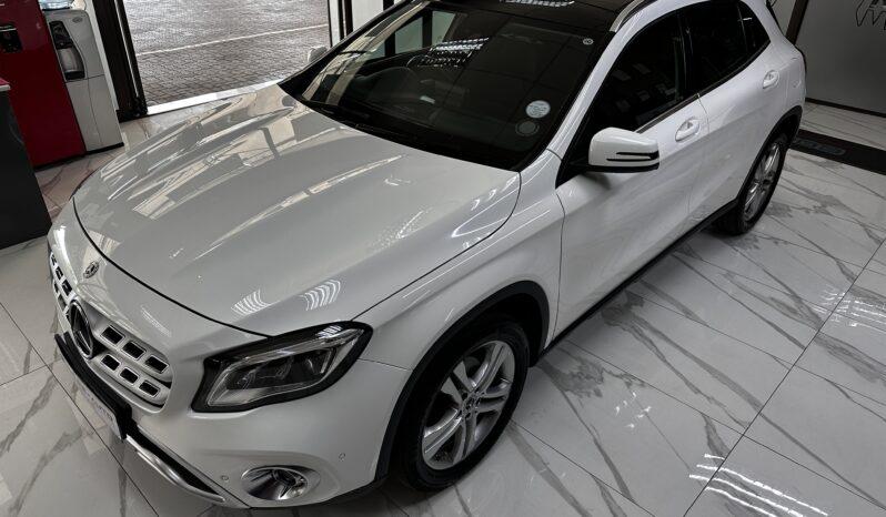 
								2019 MERCEDES-BENZ GLA 200 A/T full									